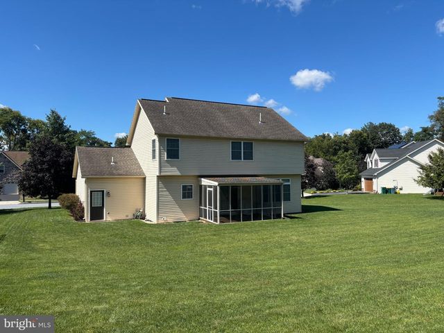 3929 TRAYER LN, Mechanicsburg, PA 17050