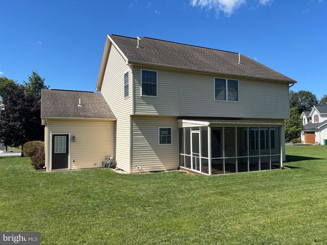 3929 TRAYER LN, Mechanicsburg, PA 17050