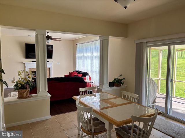 3929 TRAYER LN, Mechanicsburg, PA 17050