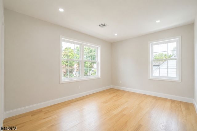 584 Plymouth Rd, Hillside Twp., NJ 07205
