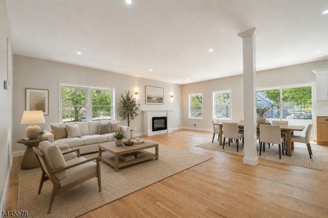 584 Plymouth Rd, Hillside Twp., NJ 07205