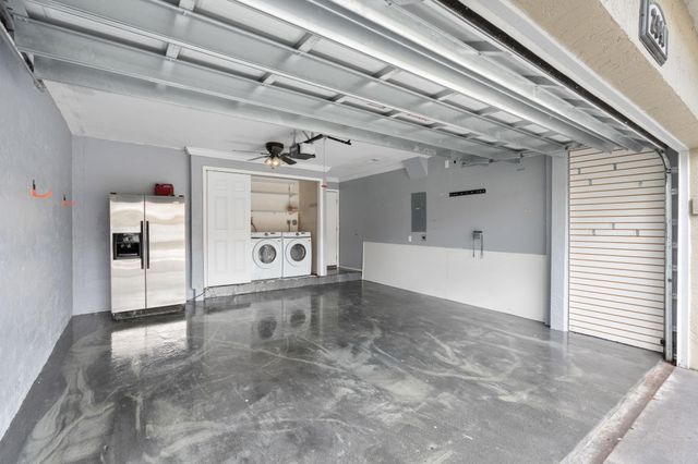 2640 NW 80th Avenue, Margate, FL 33063