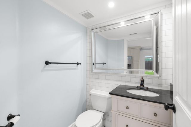 2640 NW 80th Avenue, Margate, FL 33063