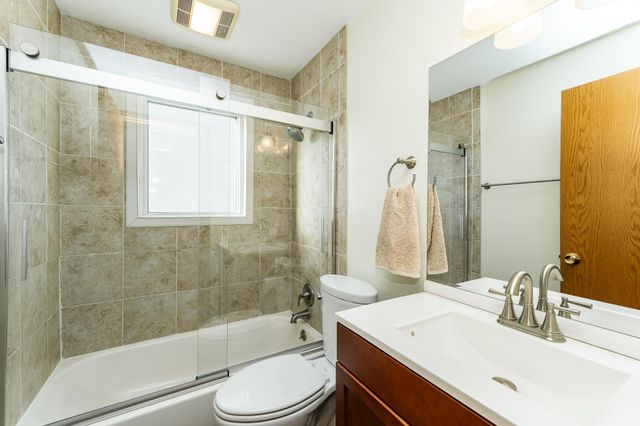 805 1st Avenue NW, Byron, MN 55920