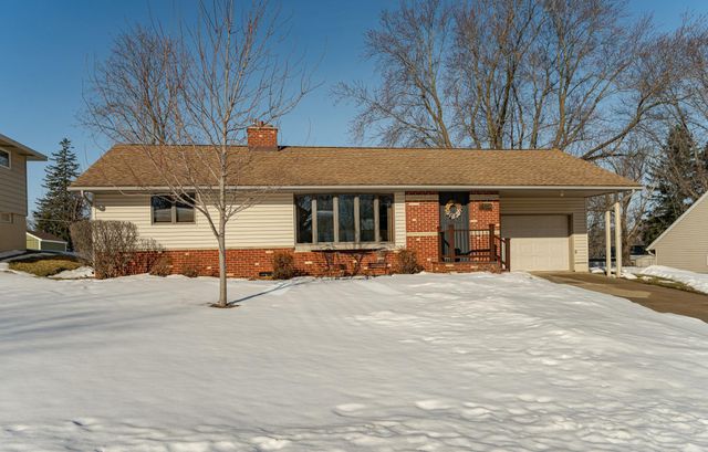 805 1st Avenue NW, Byron, MN 55920