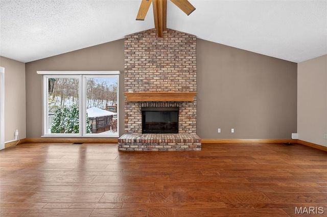 617 Lakeview Road, Lake St Louis, MO 63367