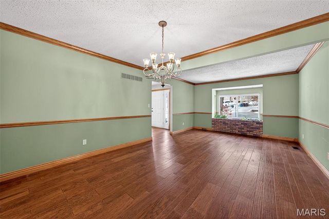 617 Lakeview Road, Lake St Louis, MO 63367