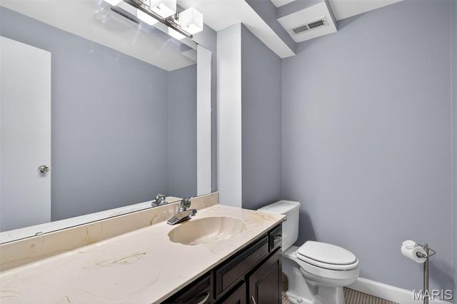 617 Lakeview Road, Lake St Louis, MO 63367