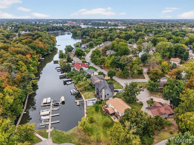 617 Lakeview Road, Lake St Louis, MO 63367