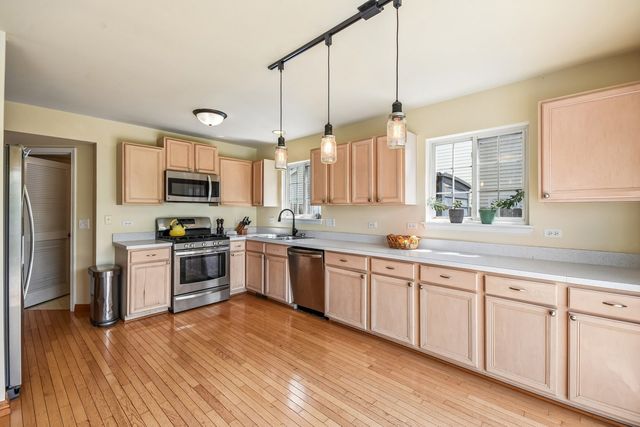 2024 Harrison Avenue, Mundelein, IL 60060