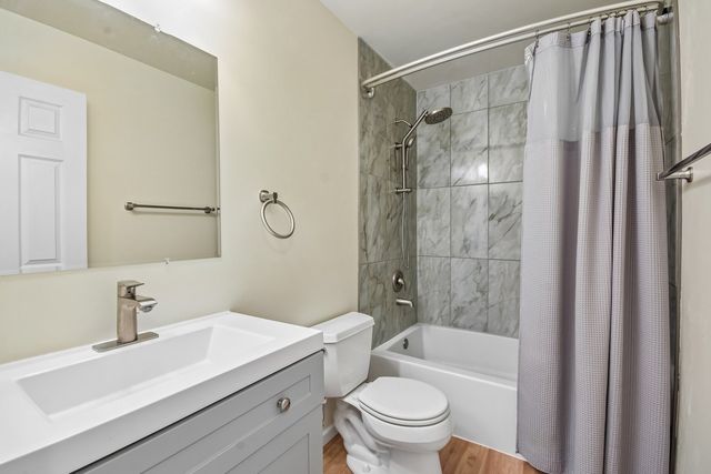 2024 Harrison Avenue, Mundelein, IL 60060