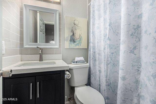 6302 N 64TH Drive 16, Glendale, AZ 85301