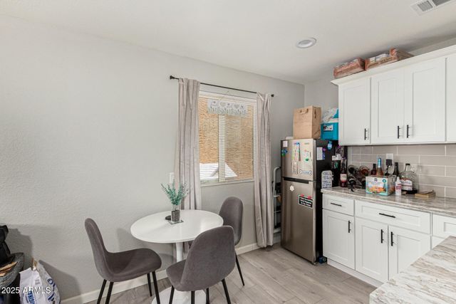 6302 N 64TH Drive 16, Glendale, AZ 85301