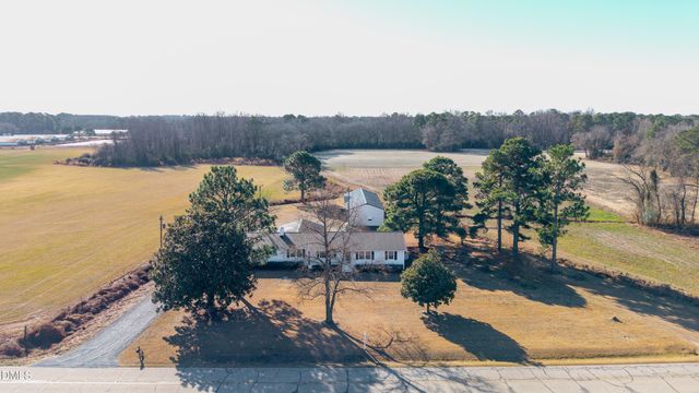 1503 Honrine Road, Clinton, NC 28328