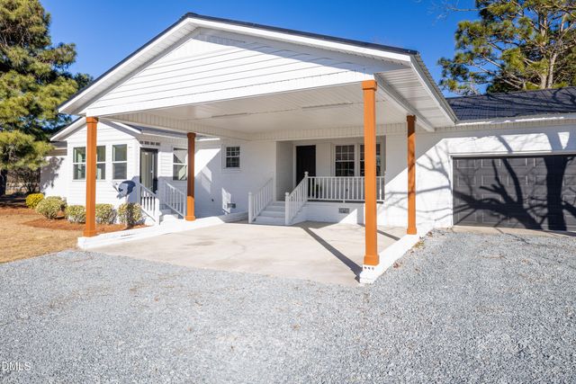 1503 Honrine Road, Clinton, NC 28328