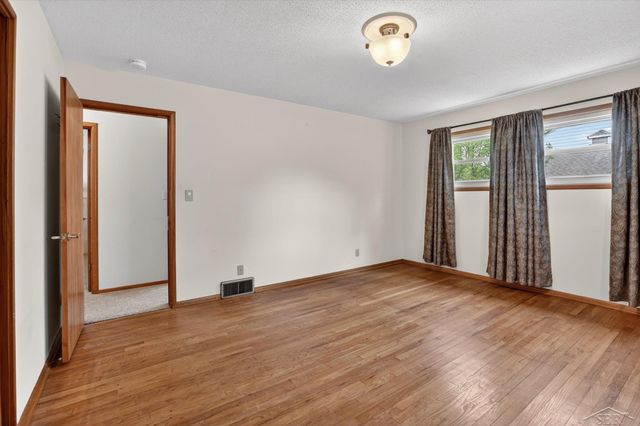 1603 Clover Lane, Midland, MI 48640