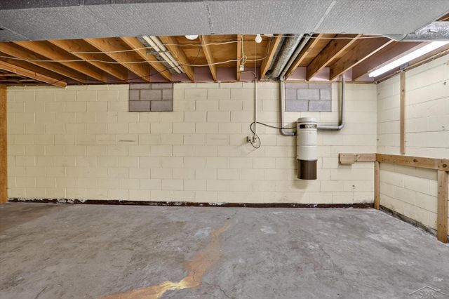 1603 Clover Lane, Midland, MI 48640