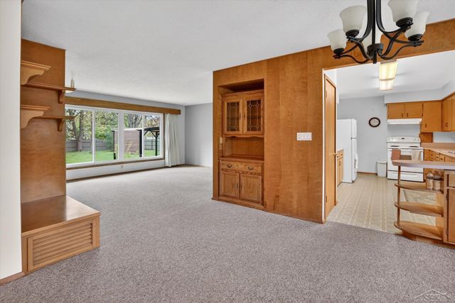 1603 Clover Lane, Midland, MI 48640