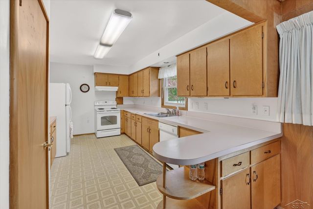 1603 Clover Lane, Midland, MI 48640