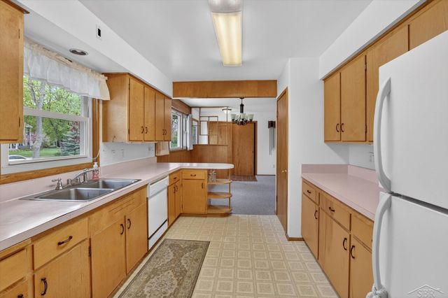 1603 Clover Lane, Midland, MI 48640