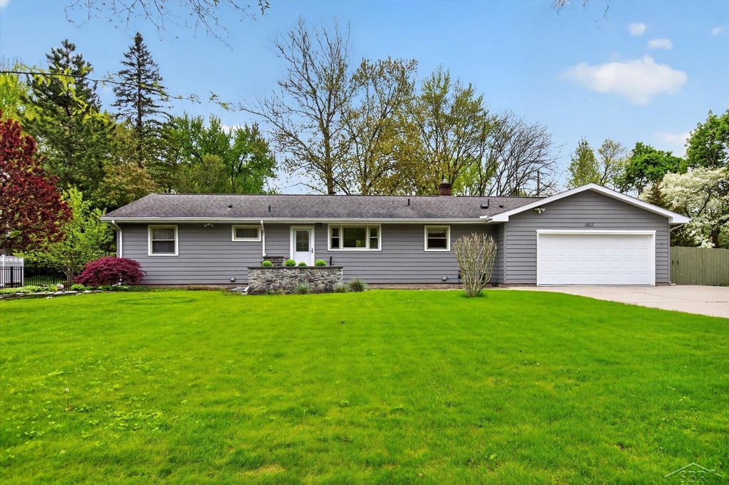 1603 Clover Lane, Midland, MI 48640