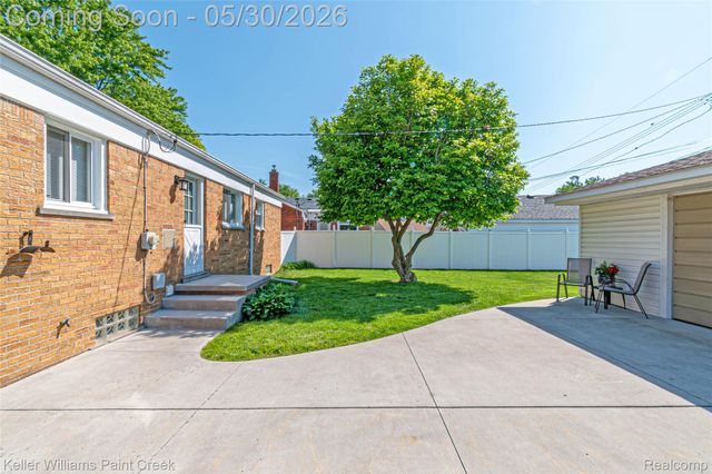 21530 Willow Wisp Street, St. Clair Shores, MI 48082