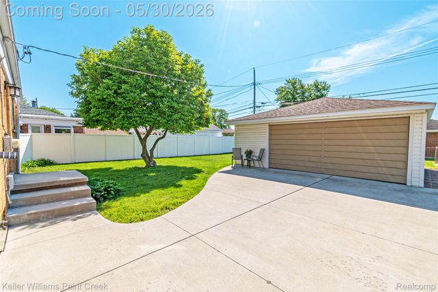 21530 Willow Wisp Street, St. Clair Shores, MI 48082