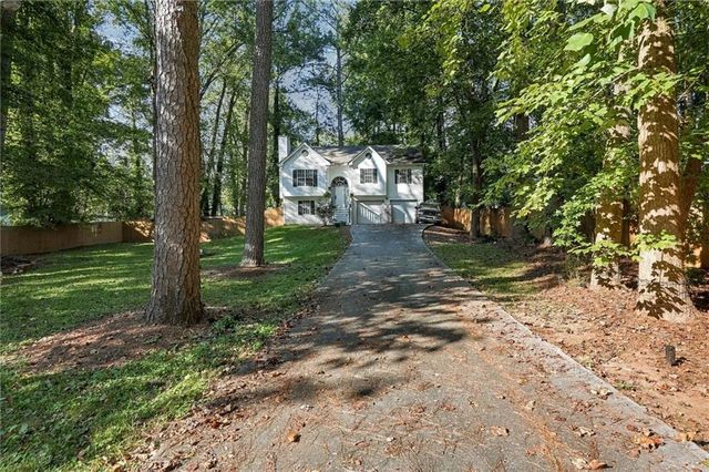 1568 Pine Circle, Austell, GA 30168