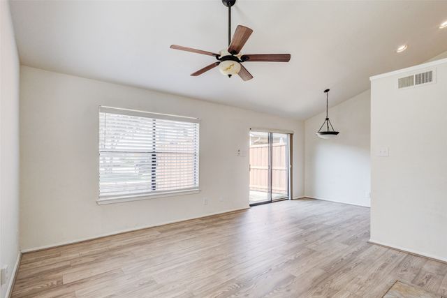 5640 Cedar Creek Drive, Benbrook, TX 76109