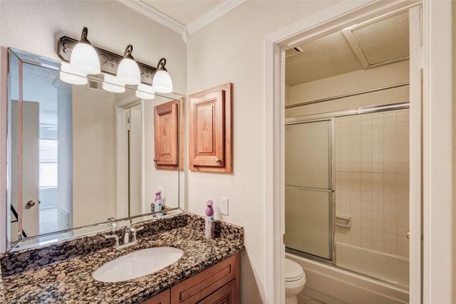 5640 Cedar Creek Drive, Benbrook, TX 76109