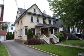 31 Knox Avenue, Cliffside Park, NJ 07010