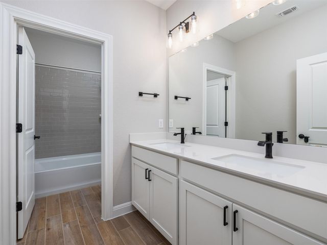 104 Keswick ST, Liberty Hill, TX 78642