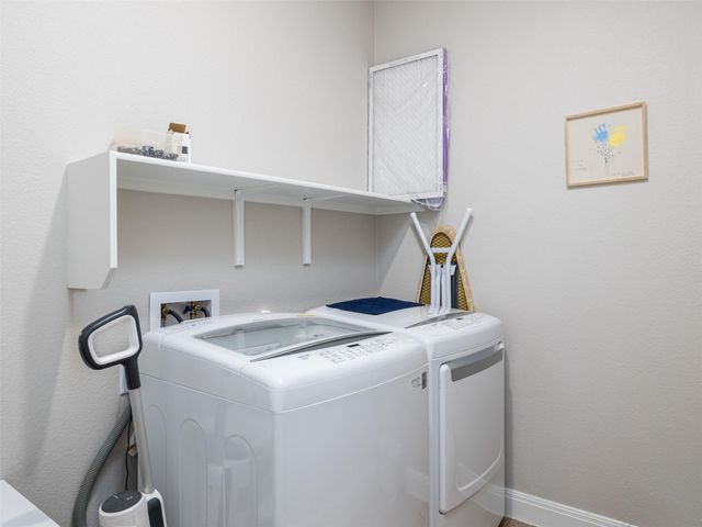 104 Keswick ST, Liberty Hill, TX 78642