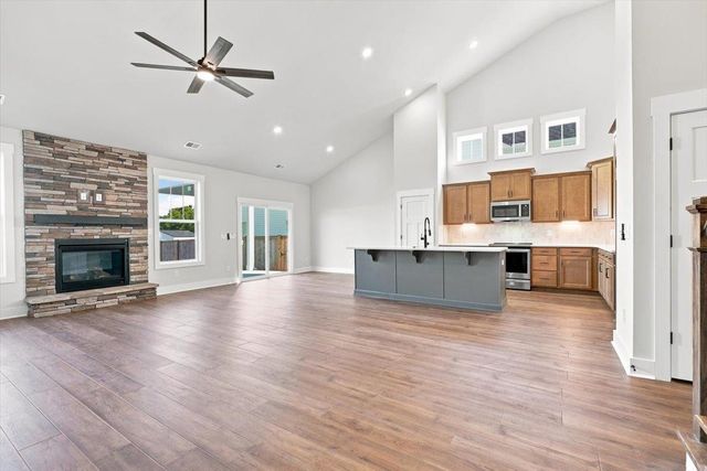 14083 Satinwood Way, Inman, SC 29349
