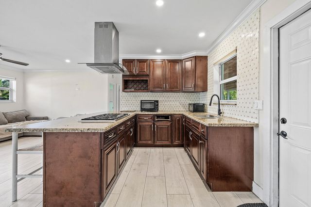 1446 W Jennings Street, Lantana, FL 33462