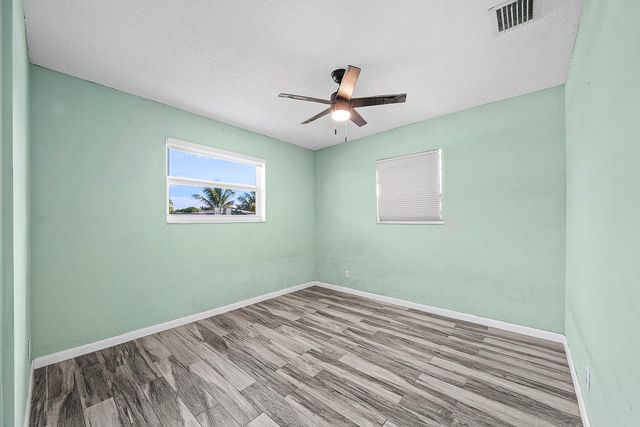 1446 W Jennings Street, Lantana, FL 33462