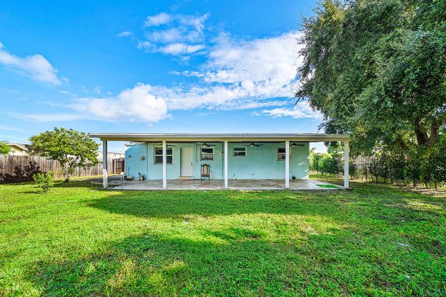1446 W Jennings Street, Lantana, FL 33462