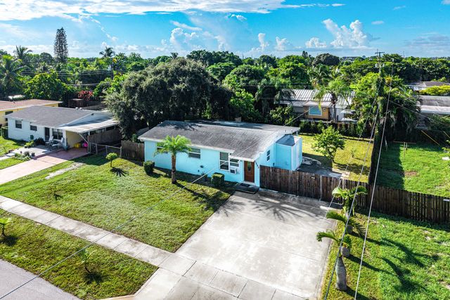 1446 W Jennings Street, Lantana, FL 33462