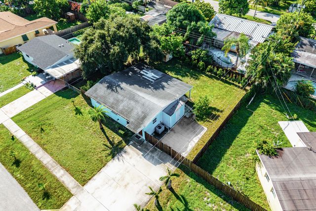 1446 W Jennings Street, Lantana, FL 33462