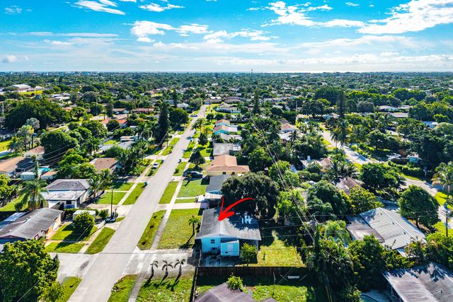 1446 W Jennings Street, Lantana, FL 33462