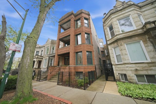 2436 N Albany Avenue, Chicago, IL 60647