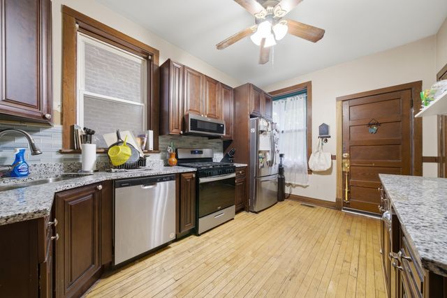 2436 N Albany Avenue, Chicago, IL 60647