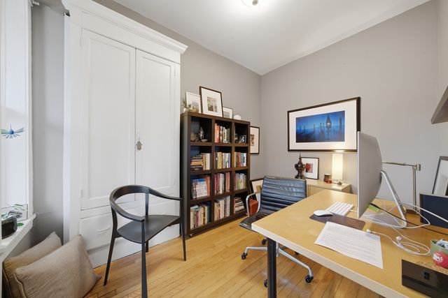 2436 N Albany Avenue, Chicago, IL 60647
