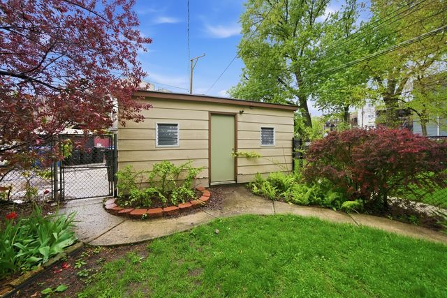 2436 N Albany Avenue, Chicago, IL 60647