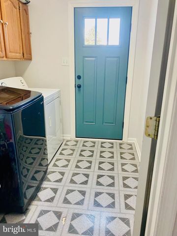 500 COBBLESTONE CT, Egg Harbor Township, NJ 08234