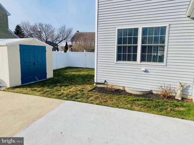 500 COBBLESTONE CT, Egg Harbor Township, NJ 08234