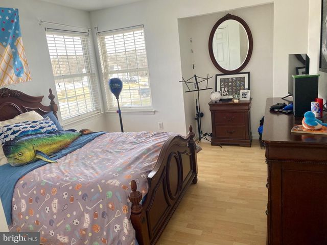 500 COBBLESTONE CT, Egg Harbor Township, NJ 08234