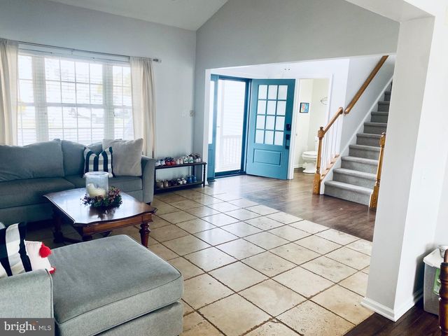 500 COBBLESTONE CT, Egg Harbor Township, NJ 08234