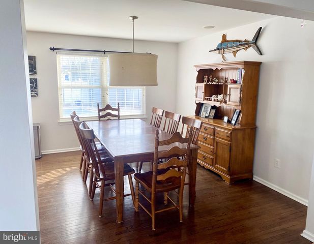 500 COBBLESTONE CT, Egg Harbor Township, NJ 08234