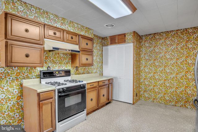 3567 GREEN ST, Camp Hill, PA 17011